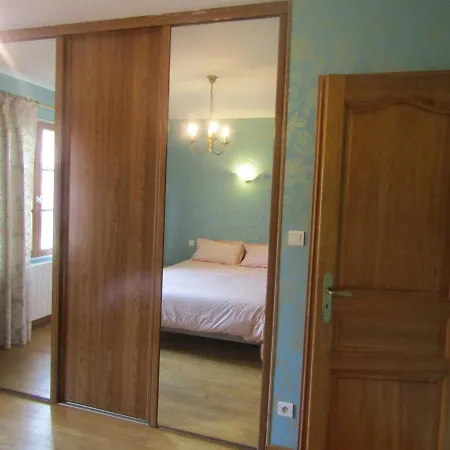 Holiday home Chez Flo De *